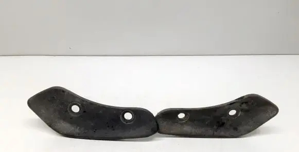 Volvo V50 Front mudguard 30764070 30764080