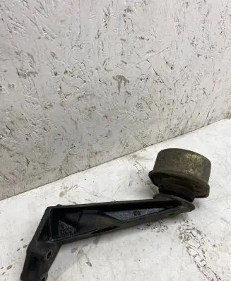 Volkswagen Multivan T4 Engine mounting bracket 044199207F GB8M3V