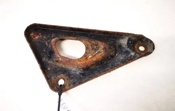 Opel Zafira A Engine mounting bracket