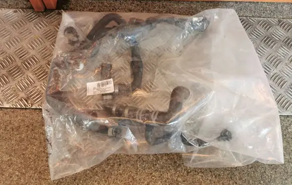 Audi Q5 SQ5 Engine coolant pipe/hose 8R0145920D