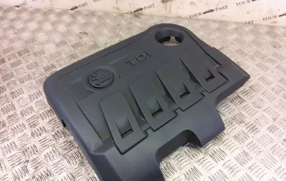 Skoda Yeti (5L) Engine cover (trim) 03L103925