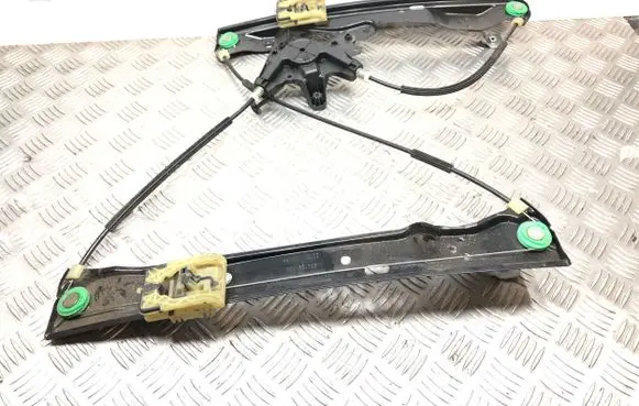 Ford Focus Front door window regulator with motor 924129104 BM51A23200AE A12700297