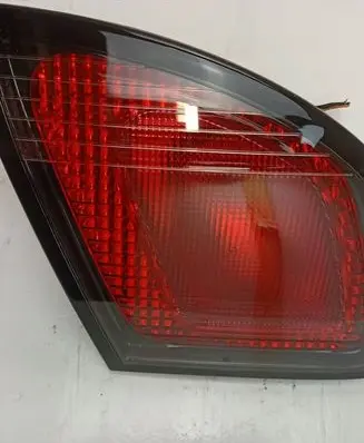 Nissan Primera Rear/tail lights 89020318