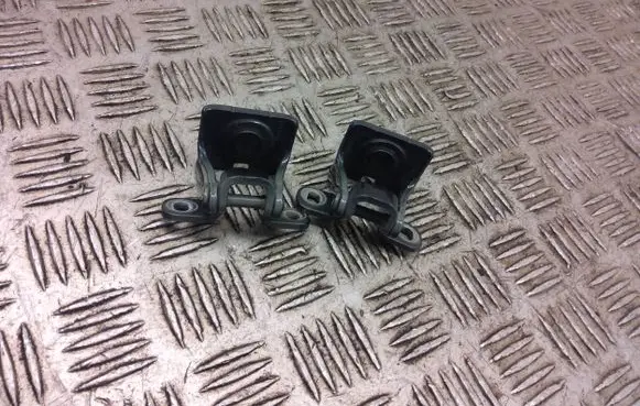 Seat Arona Loading door hinge set 