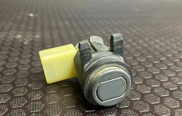 Audi A8 S8 D2 4D Parking PDC sensor 4B0919275A
