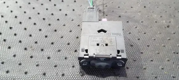 Renault Scenic I Headlight level height control switch 7700841235