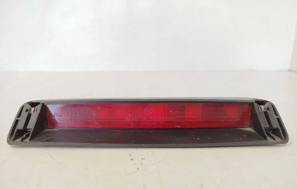 Ford Galaxy Third/center stoplight E1300