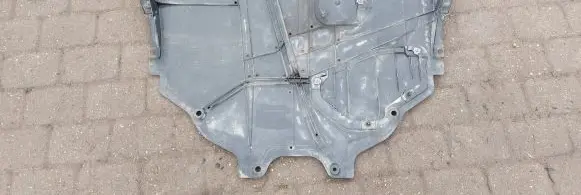 Mazda 3 III Engine splash shield/under tray GHR156078