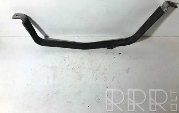 Fuel tank mounting bracket