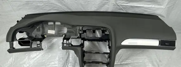 Audi A6 S6 C6 4F Dashboard 