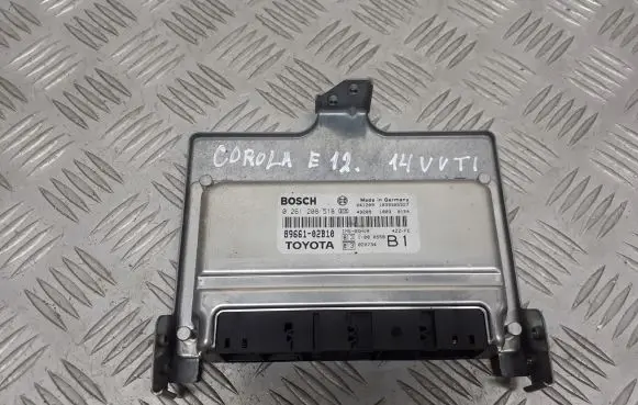 Toyota Corolla E120 E130 Engine control unit/module 89661-02B10