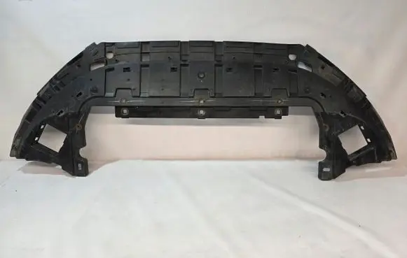 Volvo V40 Front bumper skid plate/under tray 31383735