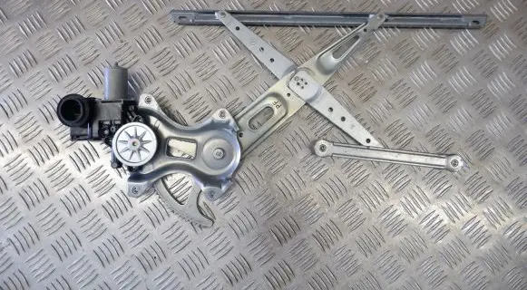 Toyota Prius (XW50) Front door window regulator with motor 8571047140 6980121020