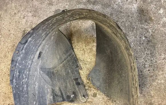 Volvo XC90 Front mudguard