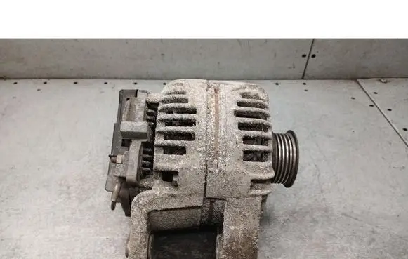 Opel Corsa C Generator/alternator 0124415023