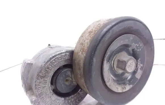Chrysler Grand Voyager III Generator/alternator belt tensioner 4612894A