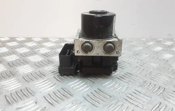 Ford Focus ABS Pump 3M512M110JA