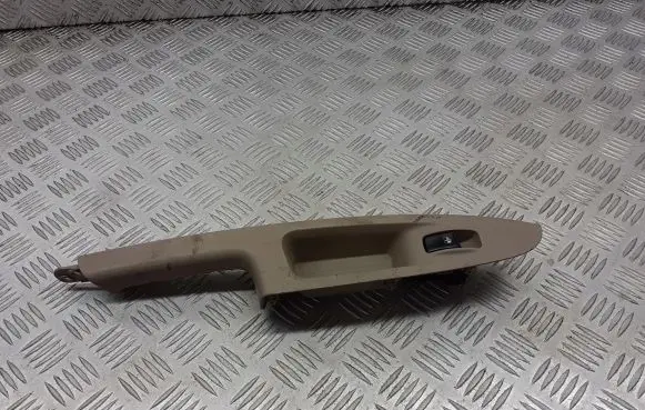 KIA Rio Quarter vent window switch 82710-1G040