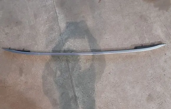 Volkswagen Touareg II Roof bar rail 7P6860043B