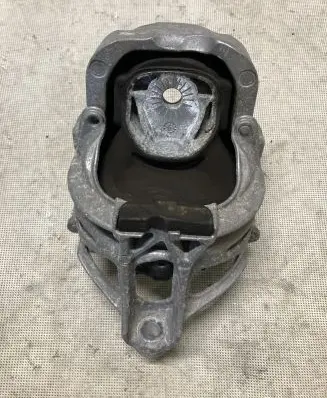 Audi A6 S6 C8 4K Engine mount bracket 4M0199372FS