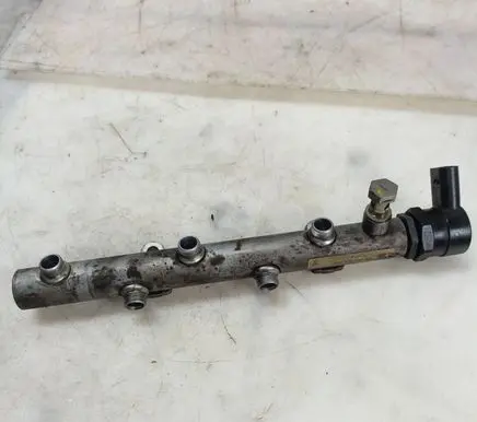 Volkswagen Touareg I Fuel main line pipe 059130090AB