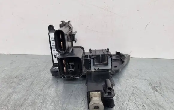 BMW 4 F32 F33 Current control relay 9356157 935615701