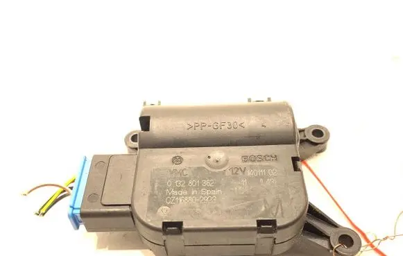 Volkswagen Tiguan Air flap motor/actuator 3C0907511A