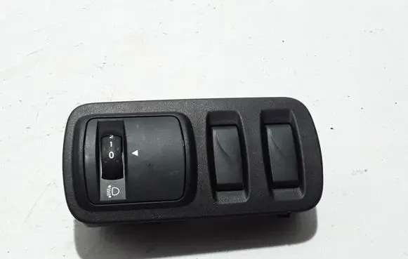 Renault Kadjar Light switch 251635477R