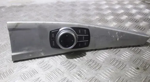 BMW 3 F30 F35 F31 Head unit multimedia control 9490067
