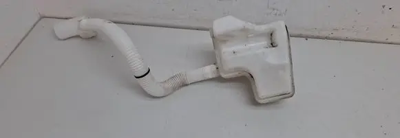 Volkswagen Up Windshield washer fluid reservoir/tank V120120920140 1S0955449D 09122020
