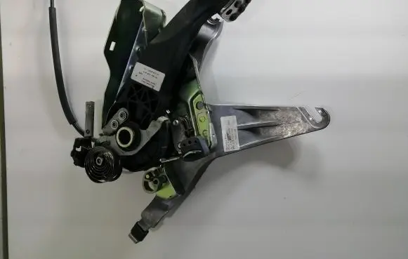 Mercedes-Benz E A207 Handbrake/parking brake lever assembly A2044201484 12272029430S 204420084