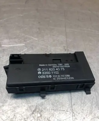 Mercedes-Benz E W211 Keyless (KESSY) go control unit/module 2118204075 33501102 30070710275529