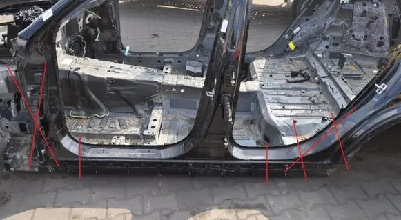 Mercedes-Benz GLC C253 Side car body part 