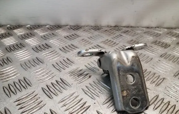 KIA Sorento Front door upper hinge 