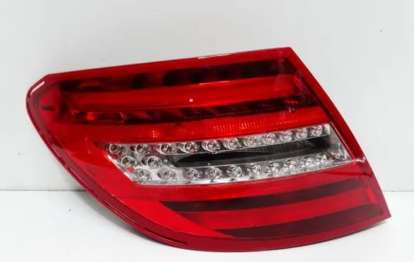 Mercedes-Benz C W204 Rear/tail lights 2049060403 15259FA 13230497