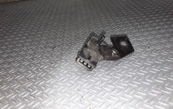 BMW 5 E39 Air pressure sensor 2244674
