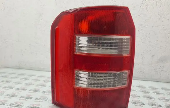 Audi A2 Rear/tail lights 8Z0945095