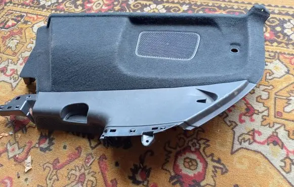 BMW 5 F10 F11 Trunk/boot lower side trim panel 7P5867037 A047720