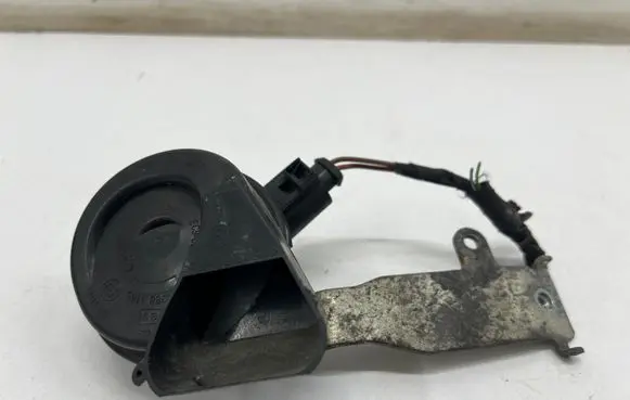 Audi A3 S3 8V Horn signal 8V0951210D
