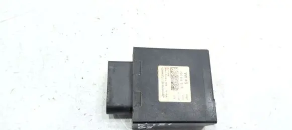 Volkswagen PASSAT B8 Fuel injection pump control unit/module 3Q0906121B