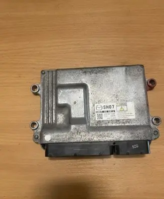 Mazda CX-5 Engine control unit/module SH0718881J 2757005206