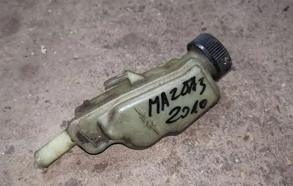 Mazda 3 II Power steering fluid tank/reservoir BBM432690