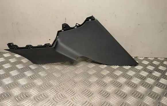 MG MG4 ev (C) pillar trim 10978364