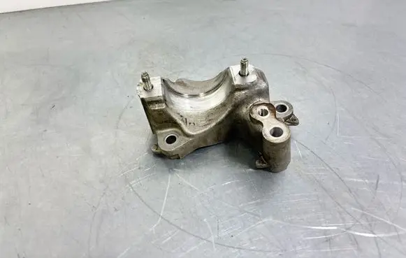 Mazda CX-5 II Driveshaft support bearing bracket 220920