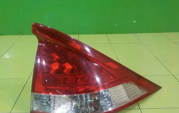 Honda Insight Rear/tail lights 