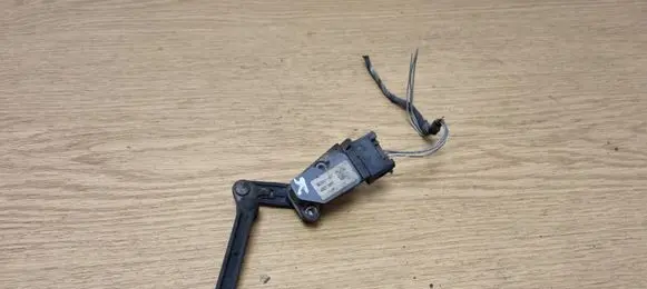 BMW X5 F15 Headlight/headlamp level sensor 6879441