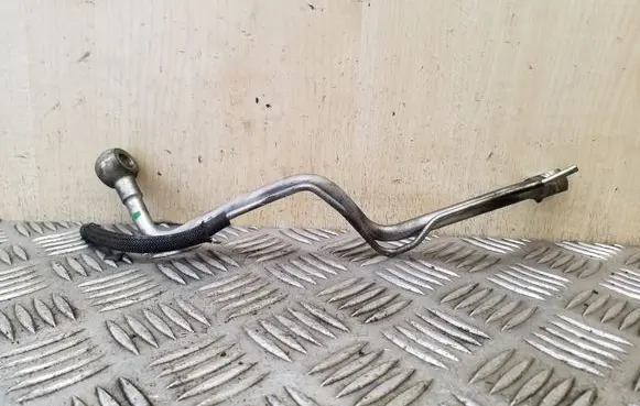Toyota Verso Turbo turbocharger oiling pipe/hose