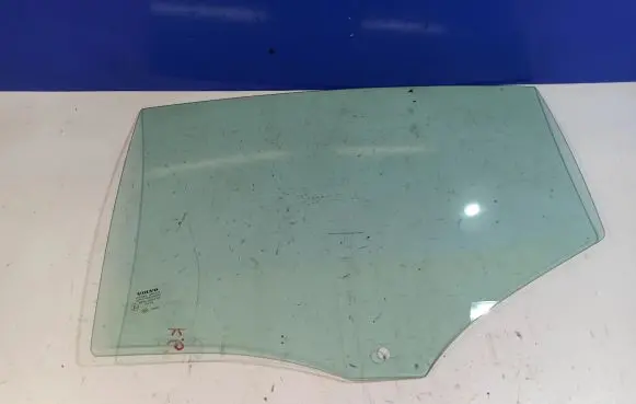 Volvo S60 Rear door window glass 31352201