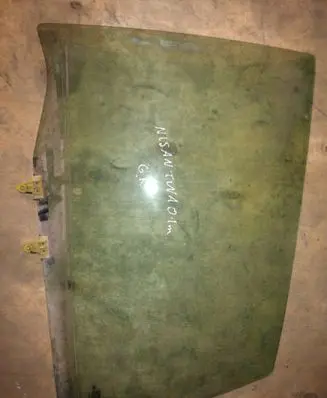 Nissan Almera Tino Rear door window glass