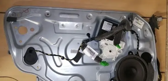 Volvo S40 Front door window regulator with motor 30710151 8679080